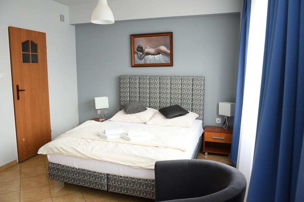 Hotel Elda 2 Μπίντγκοστς Εξωτερικό φωτογραφία