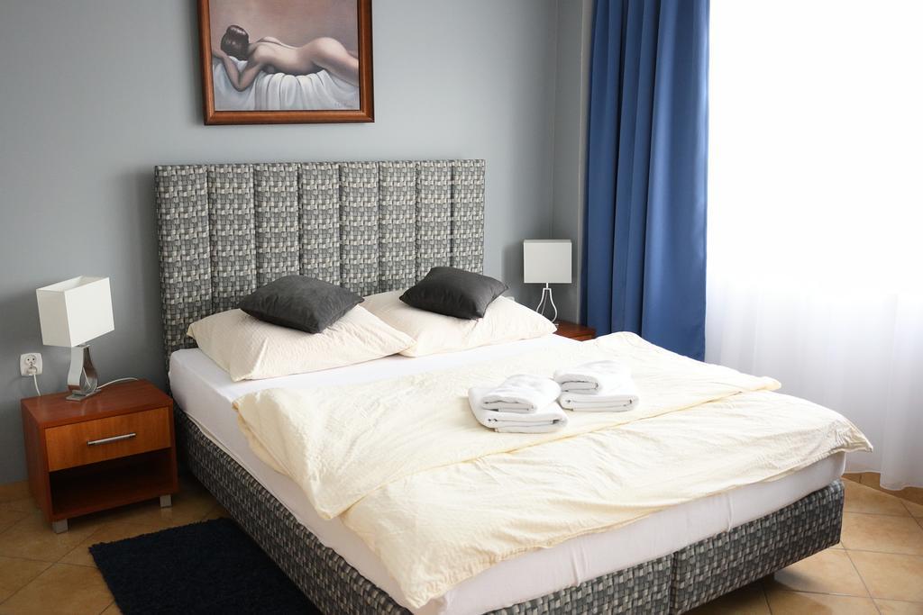 Hotel Elda 2 Μπίντγκοστς Εξωτερικό φωτογραφία