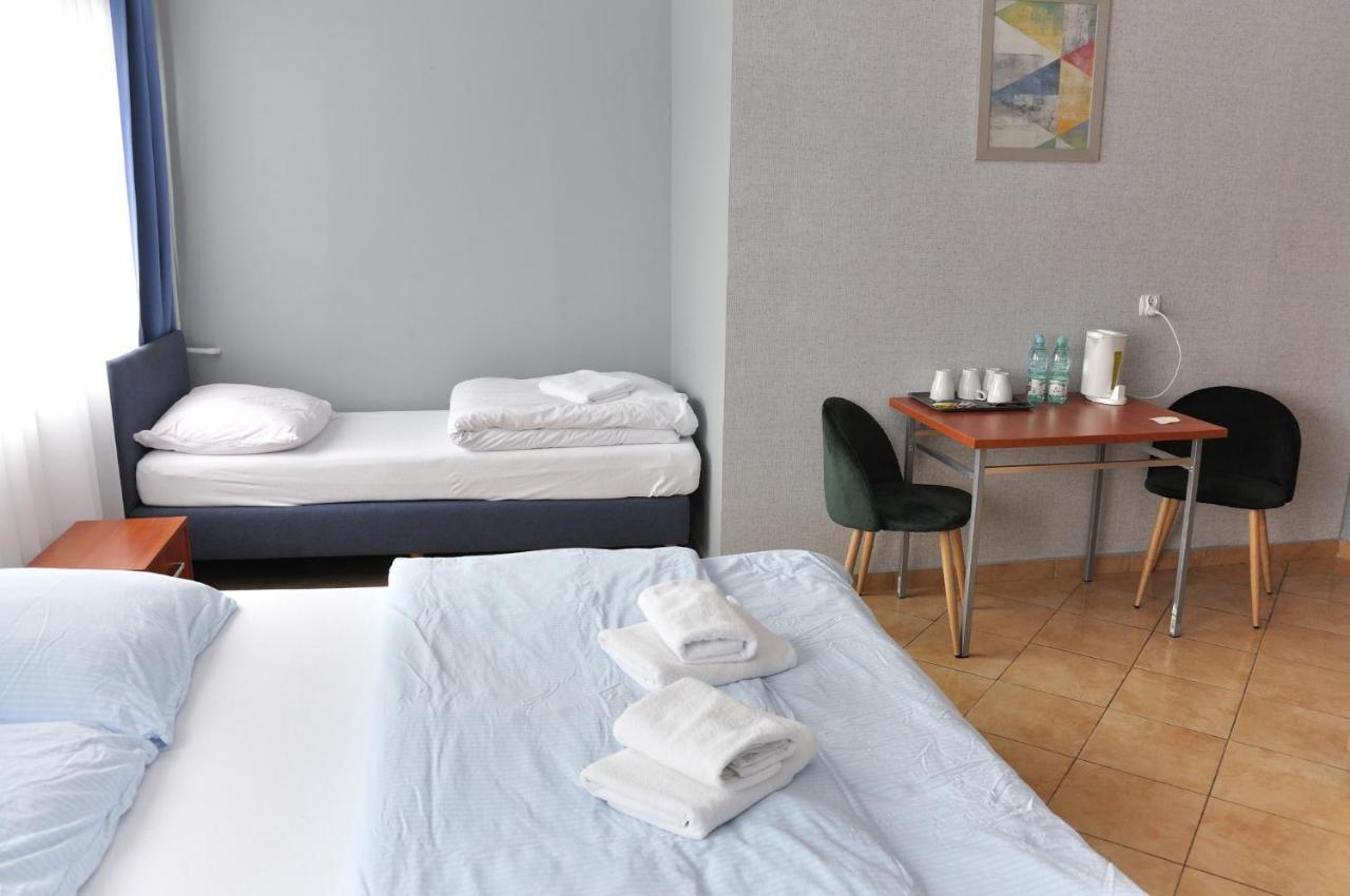 Hotel Elda 2 Μπίντγκοστς Εξωτερικό φωτογραφία